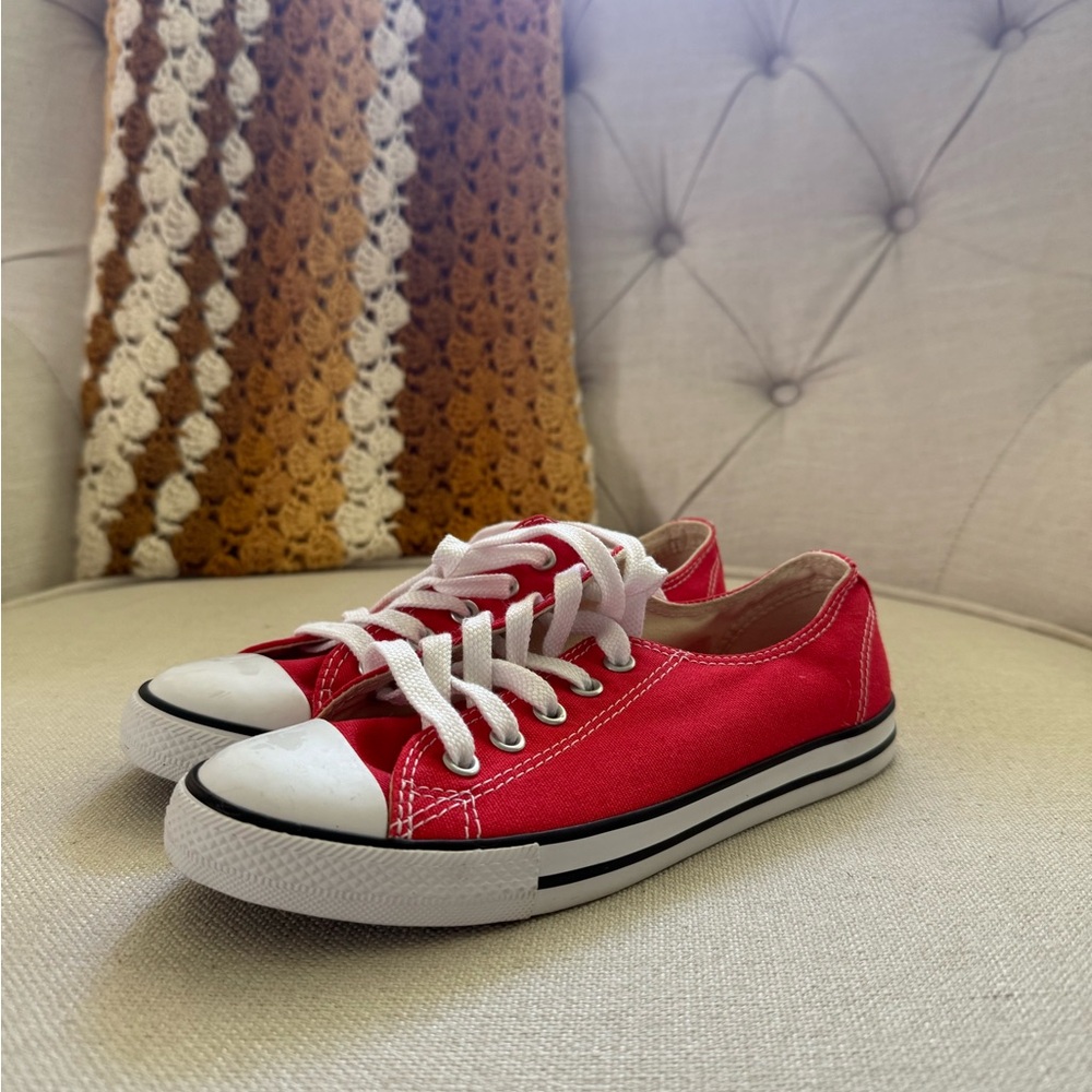 Converse shoes